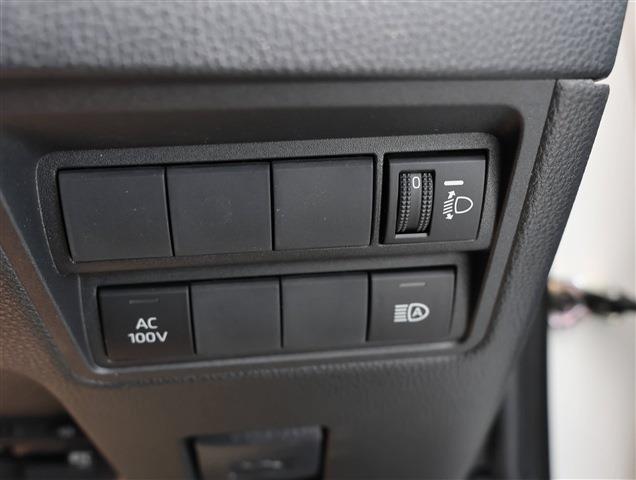 TOYOTA YARIS Hybrid X CH0000061866