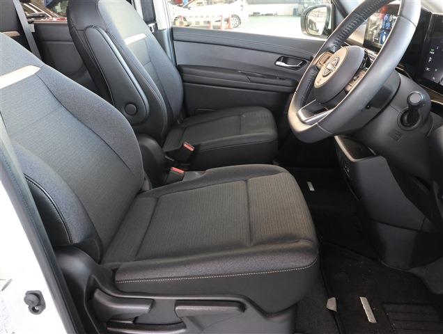 NISSAN SERENA e-POWER Highway Star V CH0000058076