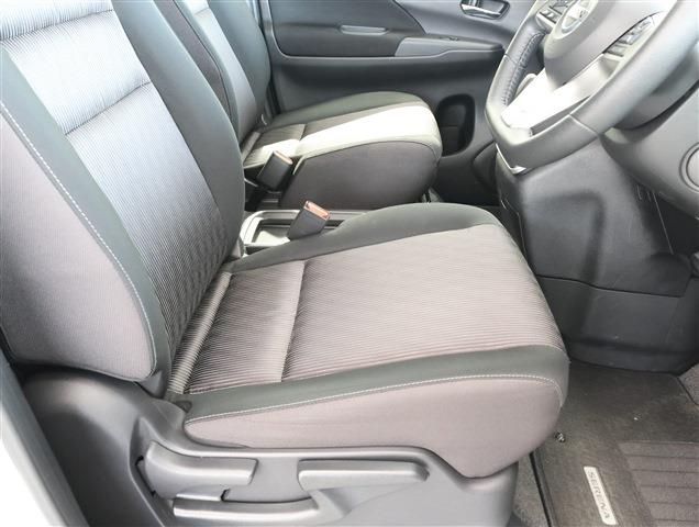 NISSAN SERENA e-POWER Highway Star V CH0000061395