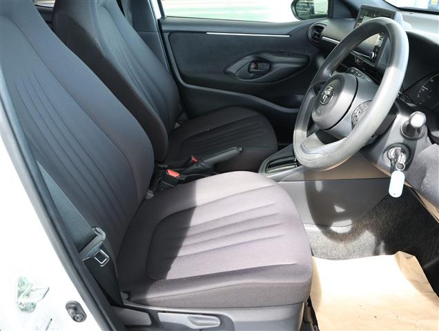 TOYOTA YARIS Hybrid X CH0000061866