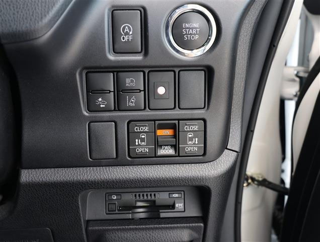 TOYOTA VOXY ZS Kirameki 3 CH0000062051