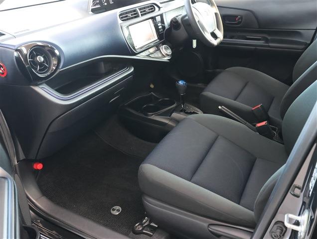 TOYOTA AQUA S CH0000059897