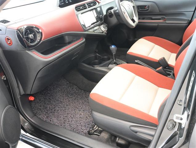 TOYOTA AQUA S CH0000059882