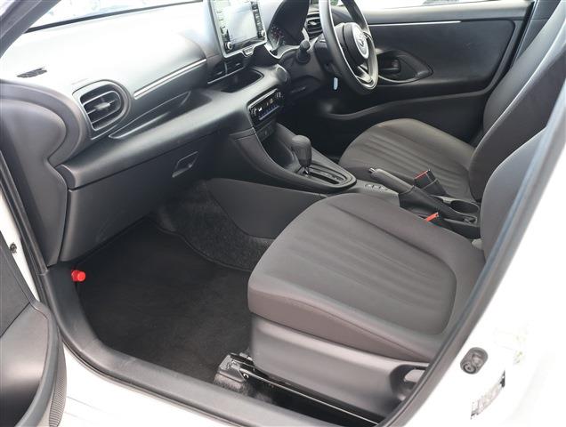 TOYOTA YARIS Hybrid X CH0000061990