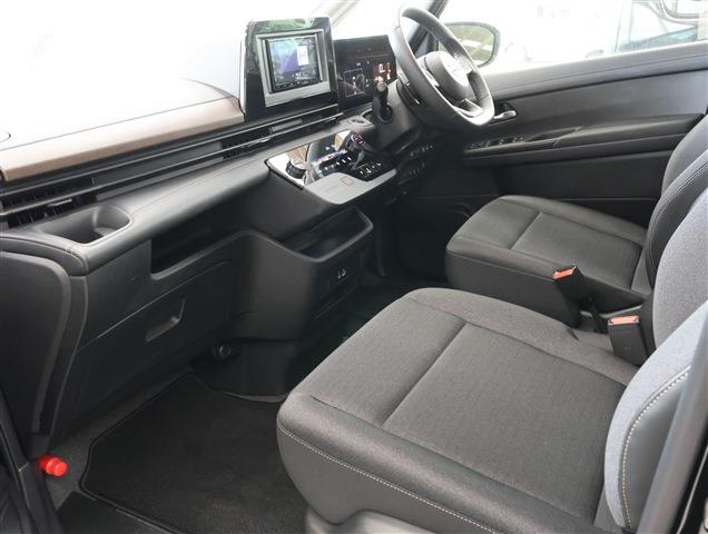 NISSAN SERENA Highway Star V CH0000059335