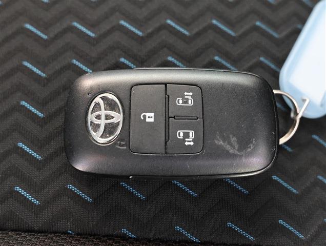 TOYOTA ROOMY Custom G CH0000057400