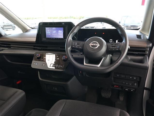 NISSAN SERENA e-POWER Highway Star V CH0000057763