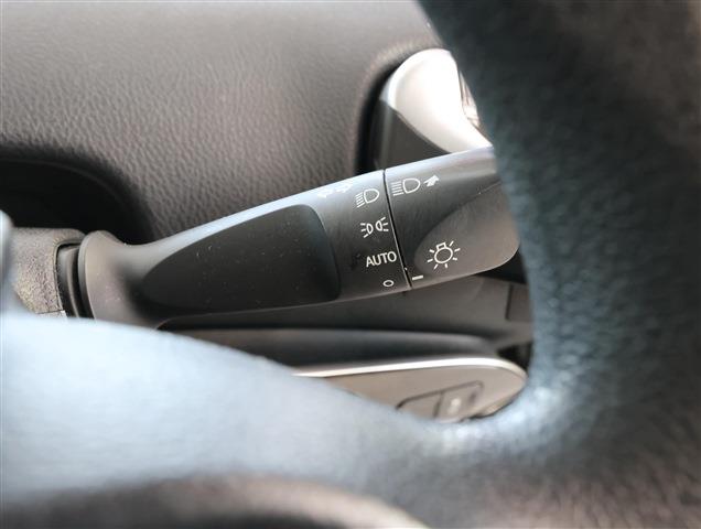 TOYOTA PRIUS E CH0000058526