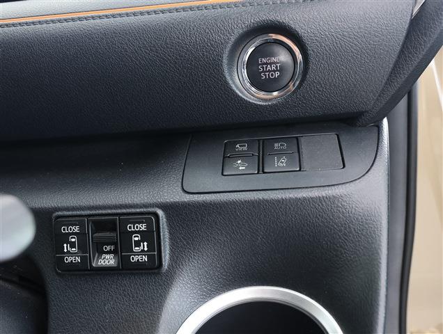 TOYOTA SIENTA Fun Base G CH0000062222