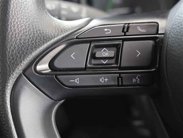 TOYOTA YARIS Hybrid X CH0000061990