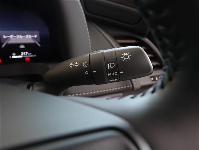 TOYOTA ALPHARD Z CH0000060379