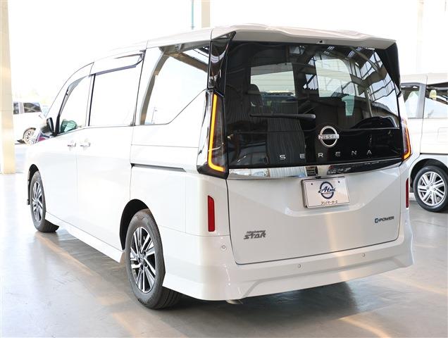 NISSAN SERENA e-POWER Highway Star V CH0000058076