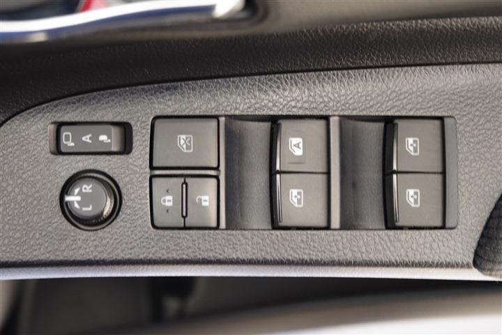 TOYOTA SIENTA Fun Base G CH0000057782