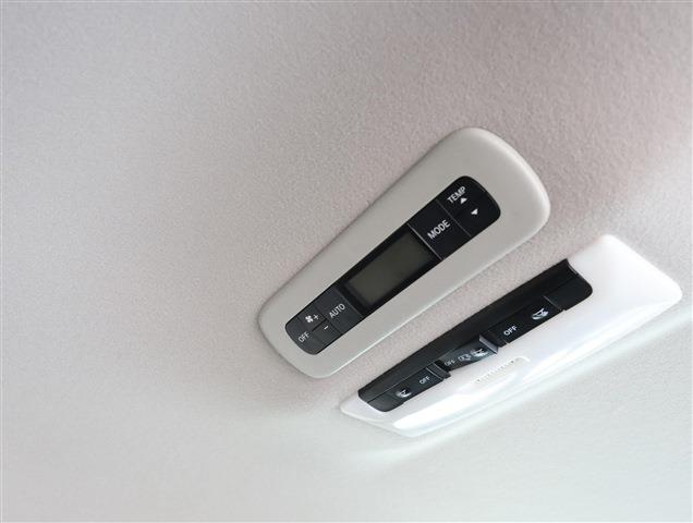 NISSAN SERENA e-POWER Highway Star V CH0000061395