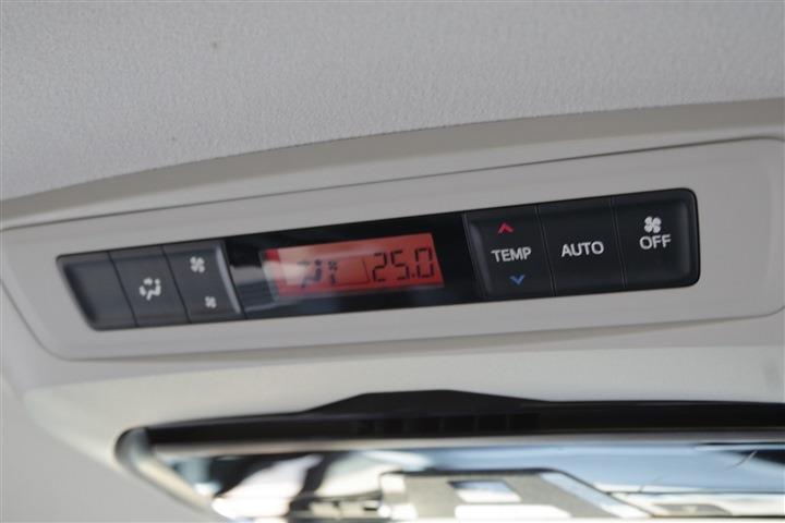 TOYOTA VOXY HV V CH0000061445