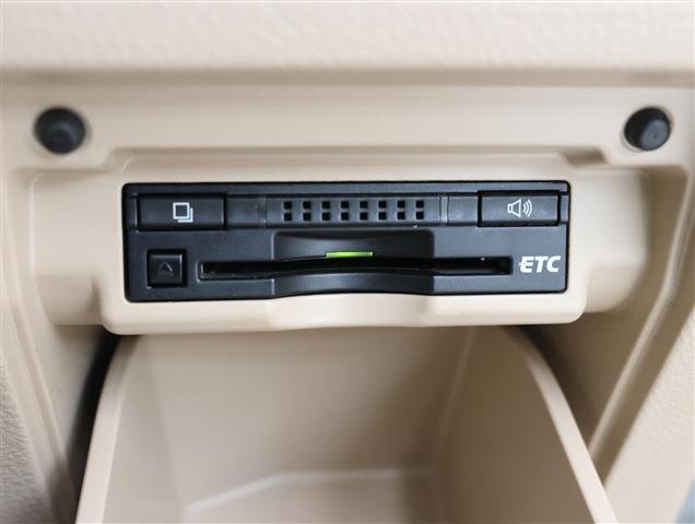 TOYOTA ALPHARD HYBRID X CH0000061024
