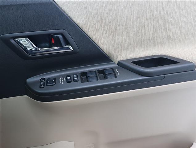 TOYOTA ALPHARD HYBRID X CH0000061024