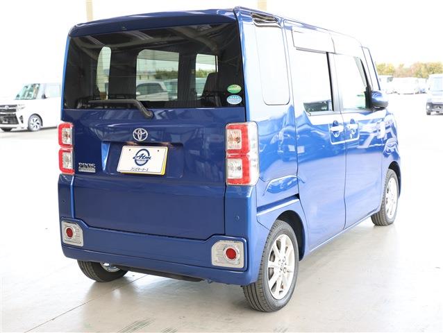 TOYOTA PIXIS MEGA L SA3 CH0000056410