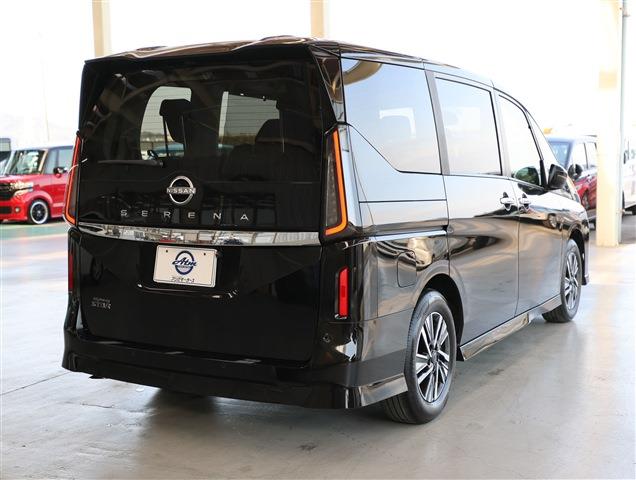 NISSAN SERENA Highway Star V CH0000059635