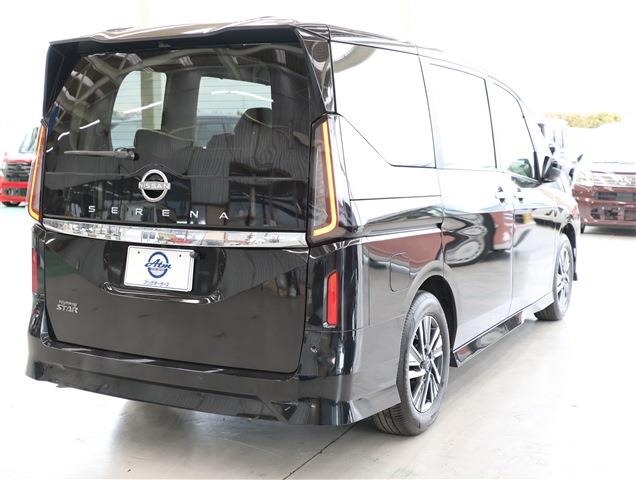 NISSAN SERENA Highway Star V CH0000059335