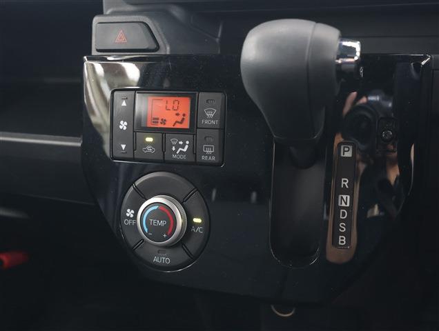 TOYOTA PIXIS MEGA L SA3 CH0000061932