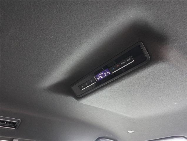 TOYOTA VOXY S-Z CH0000057476