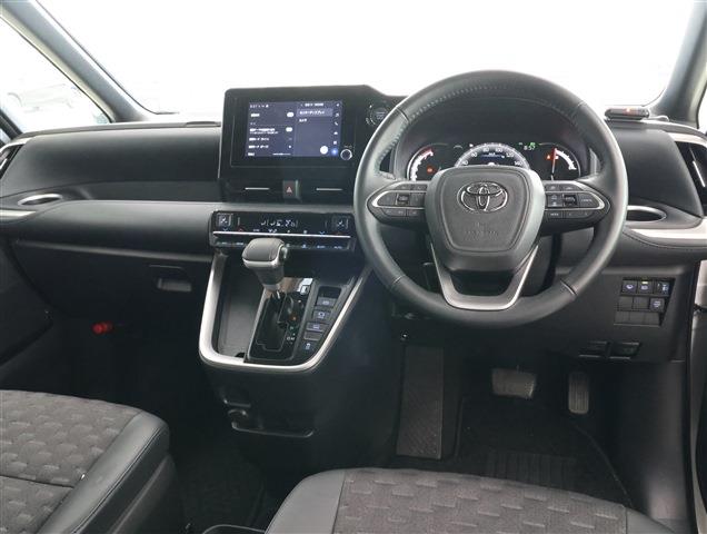 TOYOTA VOXY S-Z CH0000057476