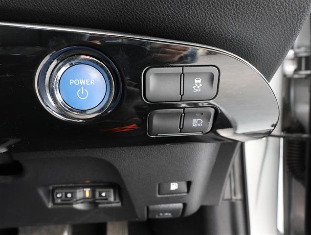 TOYOTA PRIUS E CH0000058526