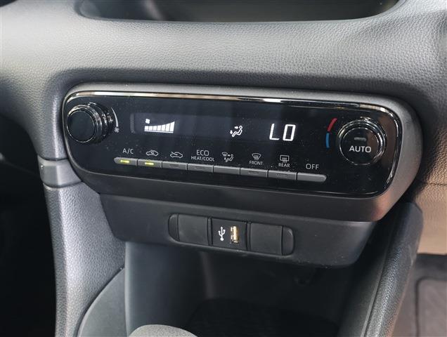 TOYOTA YARIS Hybrid X CH0000061866