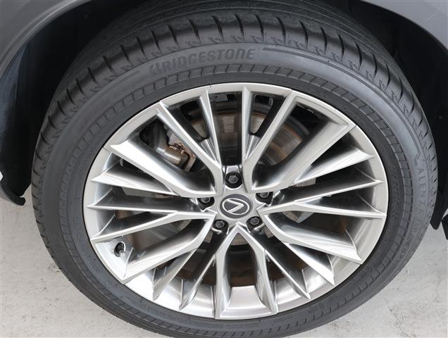 LEXUS NX HYBRID Version L CH0000060665