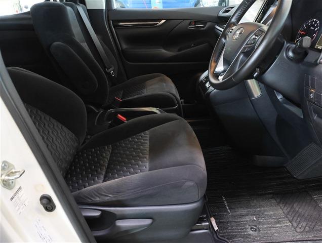 TOYOTA ALPHARD S A Package CH0000060065