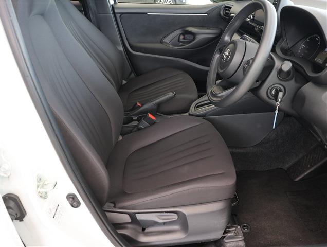 TOYOTA YARIS Hybrid X CH0000061990