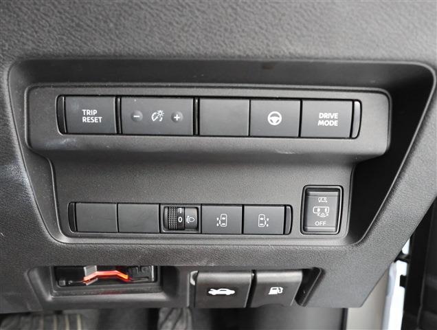 NISSAN SERENA e-POWER Highway Star V CH0000057763