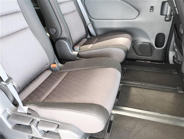 NISSAN SERENA e-POWER Highway Star V CH0000061395