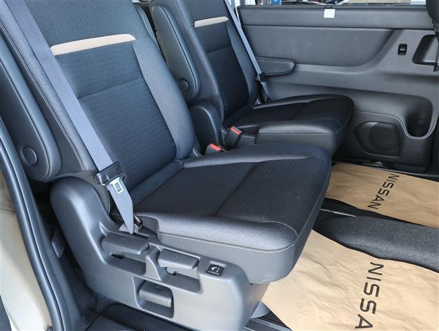 NISSAN SERENA e-4ORCE Highway Star V CH0000058543