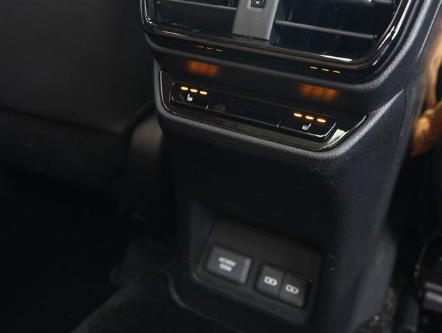LEXUS NX HYBRID Version L CH0000060665