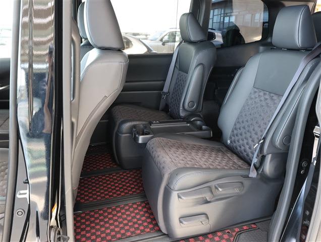 TOYOTA VOXY Hybrid S-Z CH0000062041