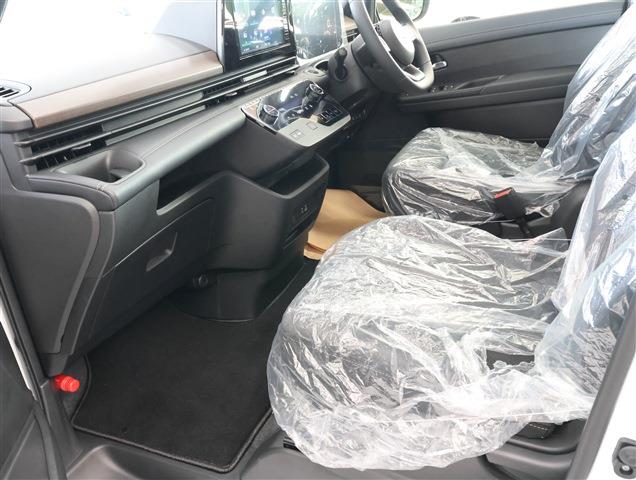 NISSAN SERENA e-POWER Highway Star V CH0000057798