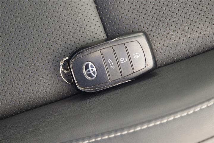 TOYOTA PRIUS Z CH0000061969