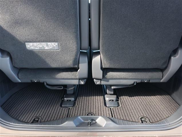 TOYOTA ALPHARD Z CH0000060379