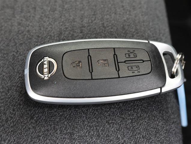 NISSAN SERENA Highway Star V CH0000059335