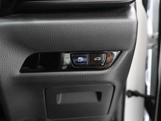 LEXUS NX HYBRID Version L CH0000060665