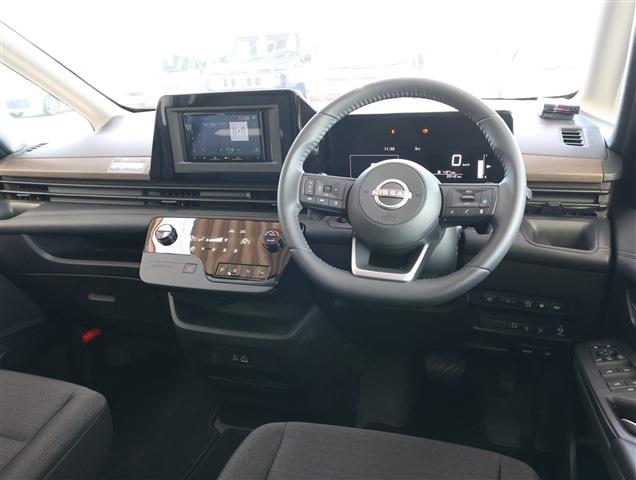NISSAN SERENA Highway Star V CH0000059635