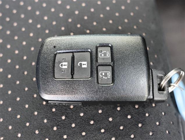 TOYOTA VOXY ZS Kirameki 3 CH0000062051