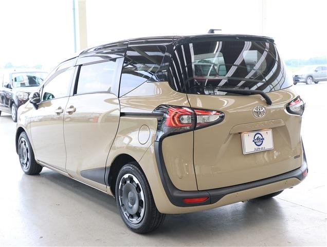 TOYOTA SIENTA Fun Base G CH0000062222
