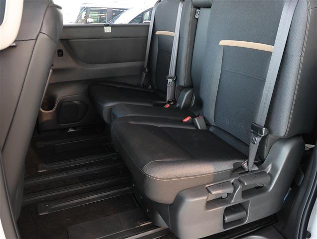 NISSAN SERENA e-POWER Highway Star V CH0000058076