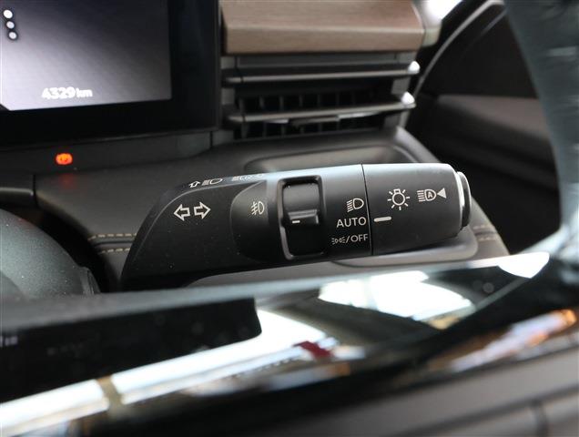 NISSAN SERENA e-POWER Highway Star V CH0000058076