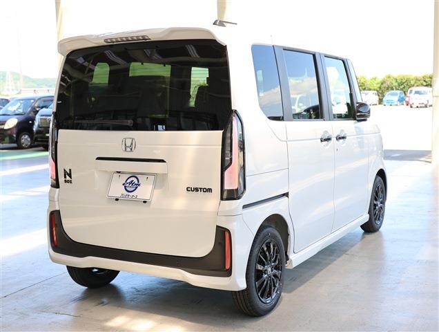 HONDA N BOX CUSTOM Black Style CH0000061882