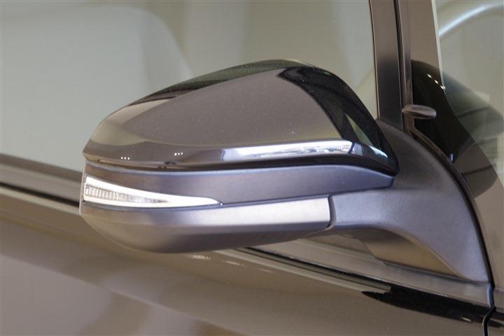 TOYOTA VOXY HV V CH0000061445