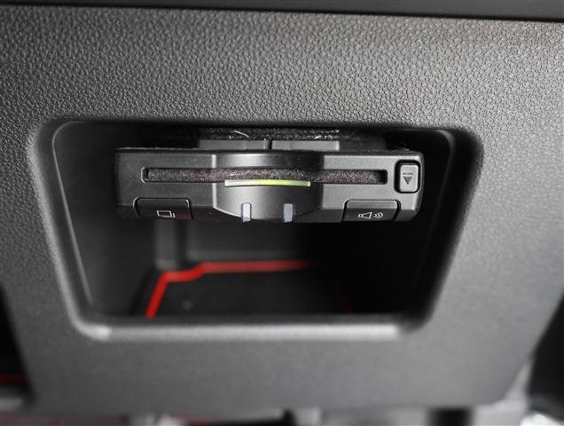 TOYOTA PIXIS MEGA L SA3 CH0000061932